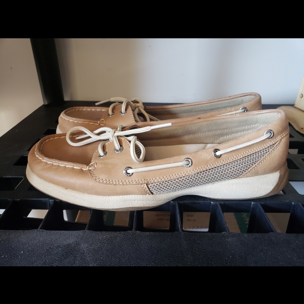 Sperry Shoes Size 8.5